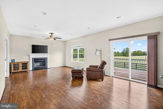 1234 CADENCE WAY, Midland, VA 22728