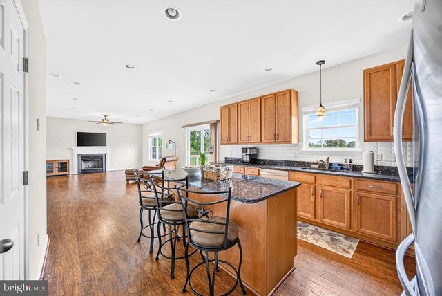 1234 CADENCE WAY, Midland, VA 22728