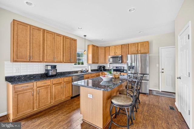 1234 CADENCE WAY, Midland, VA 22728