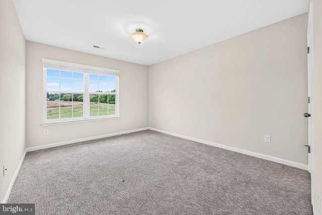 1234 CADENCE WAY, Midland, VA 22728