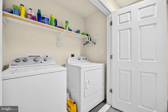1234 CADENCE WAY, Midland, VA 22728