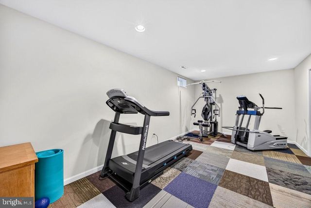 1234 CADENCE WAY, Midland, VA 22728