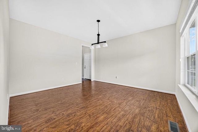 1234 CADENCE WAY, Midland, VA 22728