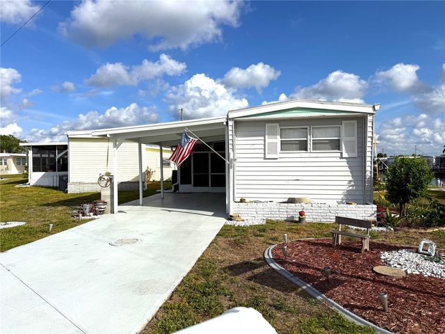 527 BLACKBURN BOULEVARD, North Port, FL 34287