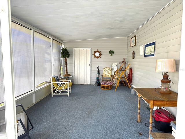 527 BLACKBURN BOULEVARD, North Port, FL 34287