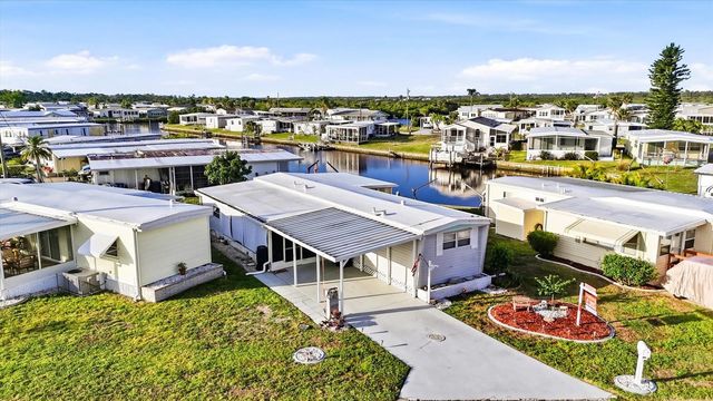 527 BLACKBURN BOULEVARD, North Port, FL 34287