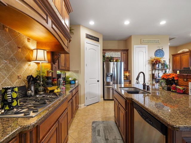 5923 Hawthorne Garden Way, Katy, TX 77494