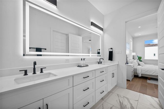 5705 Dolores Street A, Houston, TX 77057