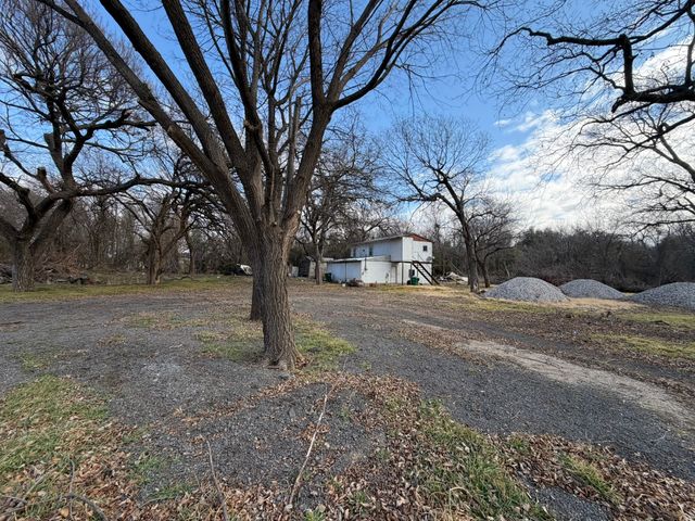 625 E Highway 199, Springtown, TX 76082