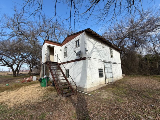 625 E Highway 199, Springtown, TX 76082