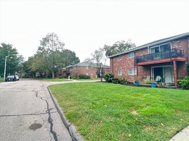 54 Fountain Ln 5, Weymouth, MA 02190