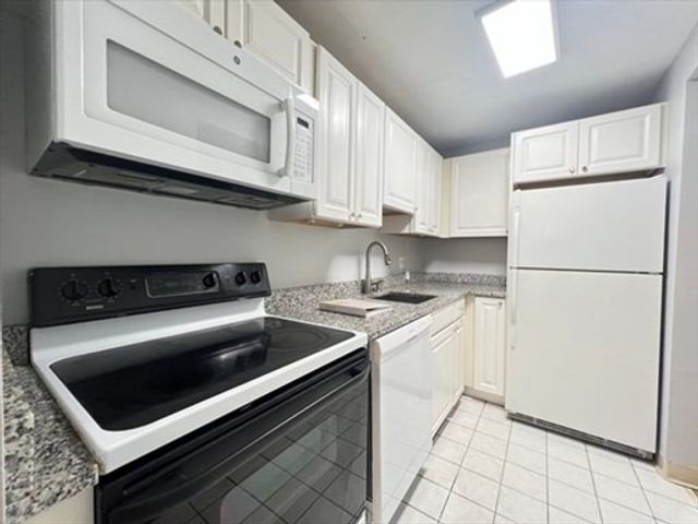 54 Fountain Ln 5, Weymouth, MA 02190