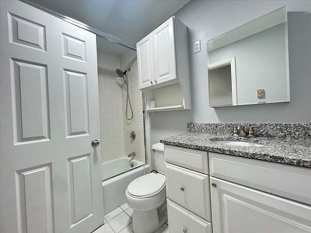 54 Fountain Ln 5, Weymouth, MA 02190