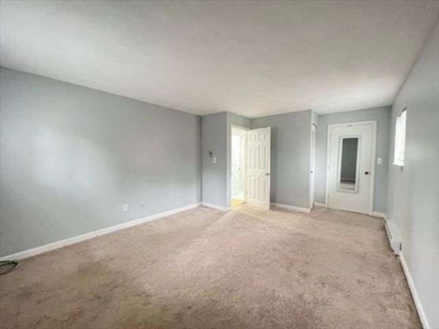 54 Fountain Ln 5, Weymouth, MA 02190