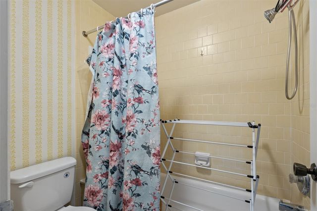 1706 BELLEAIR FOREST DRIVE 202, Belleair, FL 33756