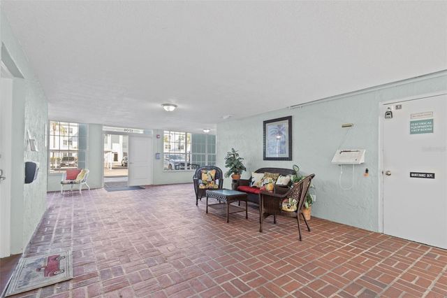 1706 BELLEAIR FOREST DRIVE 202, Belleair, FL 33756