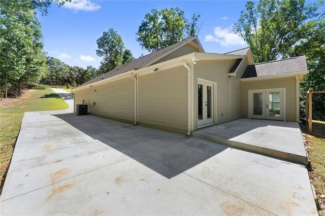 3588 Phoenix Cove Drive, Gainesville, GA 30506