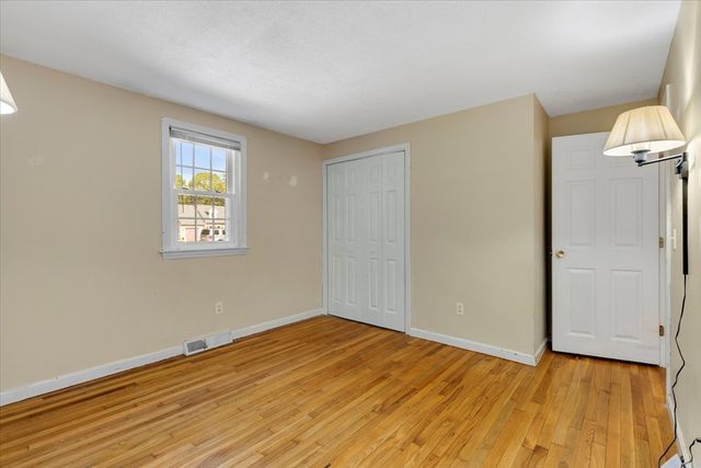 193 Farmersville Rd, Sandwich, MA 02563