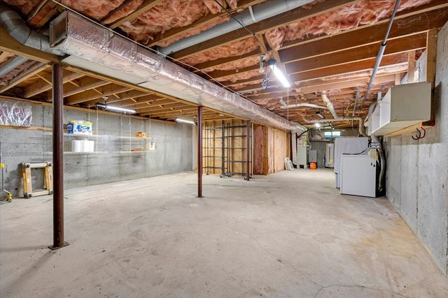 193 Farmersville Rd, Sandwich, MA 02563