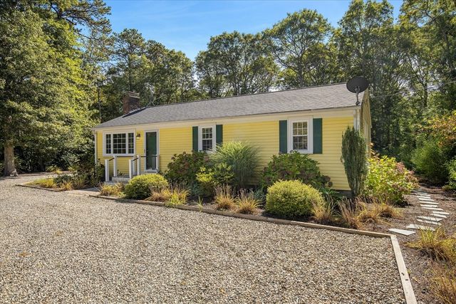 193 Farmersville Rd, Sandwich, MA 02563