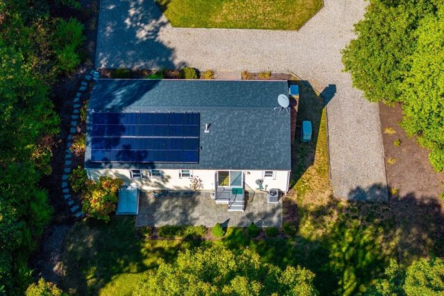 193 Farmersville Rd, Sandwich, MA 02563