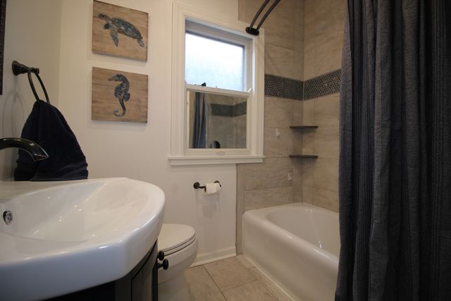 3730 Madison Avenue, Brookfield, IL 60513