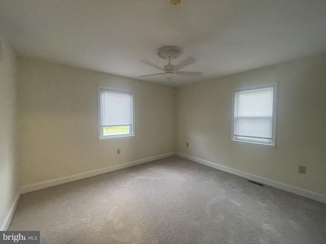 121 BUCK RD, Glassboro, NJ 08028
