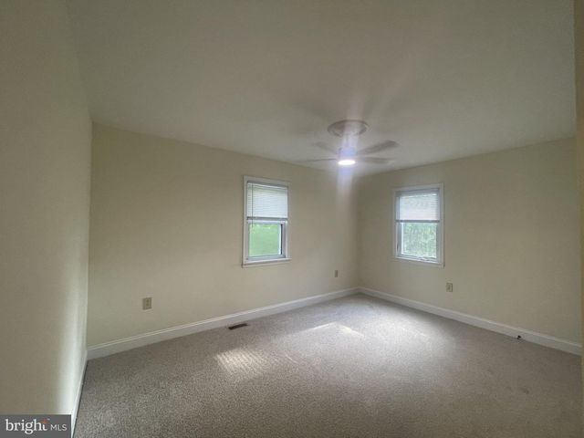 121 BUCK RD, Glassboro, NJ 08028