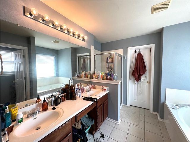 802 Stevenage DR, Pflugerville, TX 78660