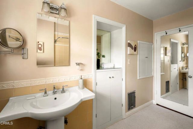 1873 N Harding Avenue, Altadena, CA 91001