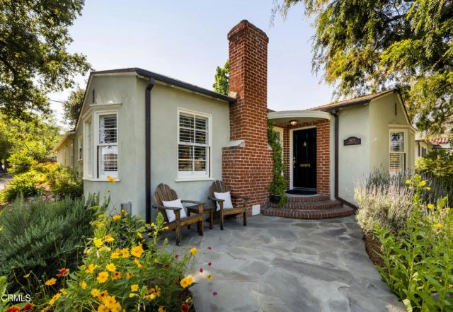 1873 N Harding Avenue, Altadena, CA 91001