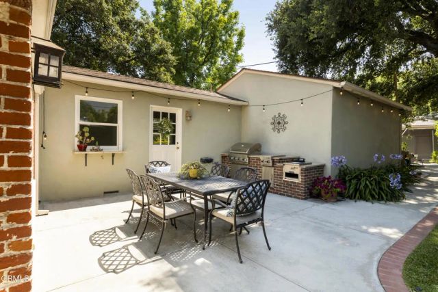 1873 N Harding Avenue, Altadena, CA 91001