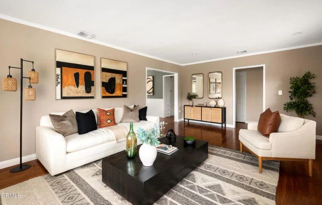 1873 N Harding Avenue, Altadena, CA 91001