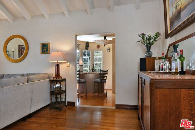 2882 Belden Drive, Los Angeles, CA 90068