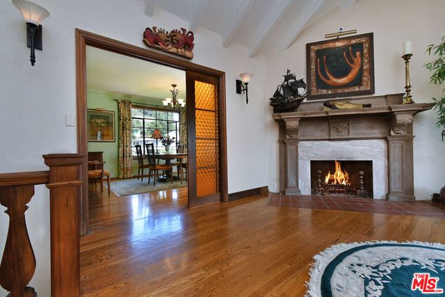 2882 Belden Drive, Los Angeles, CA 90068