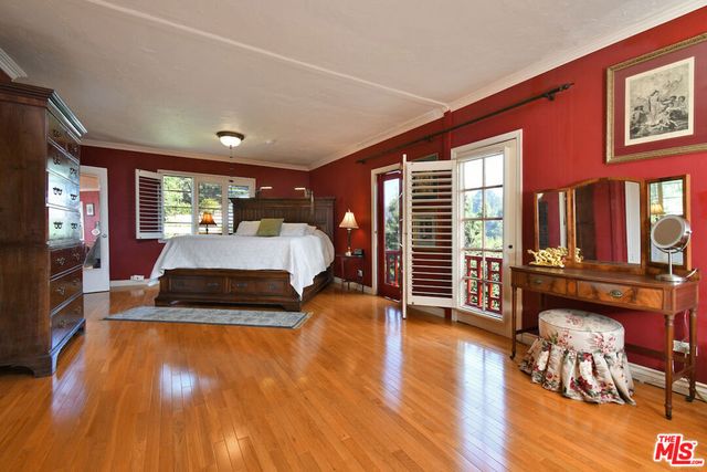 2882 Belden Drive, Los Angeles, CA 90068