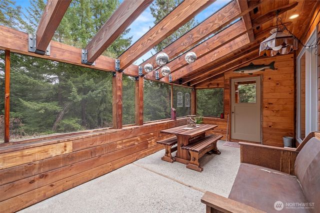 19374 Westside Dr, Leavenworth, WA 98826