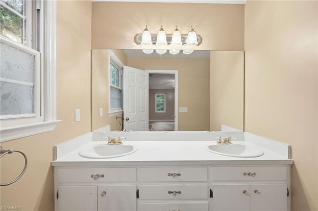 814 Baker Drive, Haw River, NC 27258