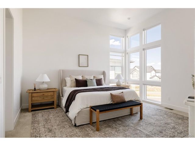 9963 E 63rd Pl, Denver, CO 80238