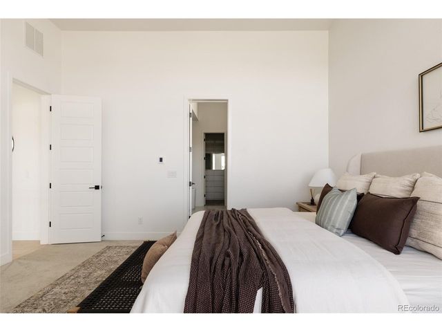 9963 E 63rd Pl, Denver, CO 80238