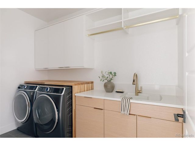 9963 E 63rd Pl, Denver, CO 80238