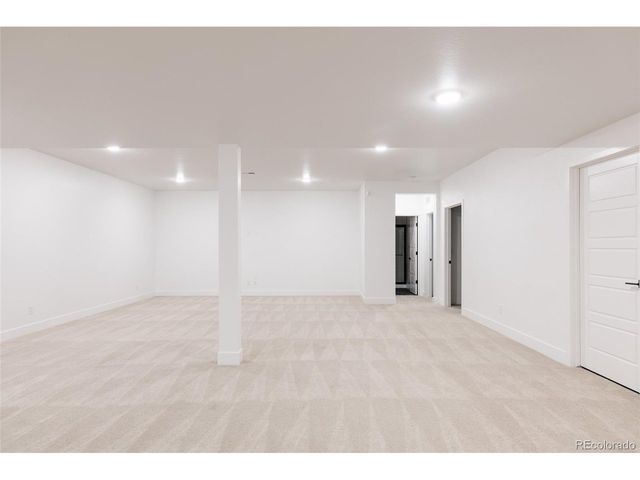 9963 E 63rd Pl, Denver, CO 80238