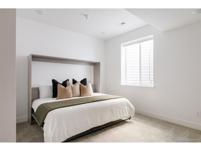 9963 E 63rd Pl, Denver, CO 80238