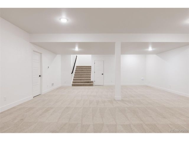 9963 E 63rd Pl, Denver, CO 80238