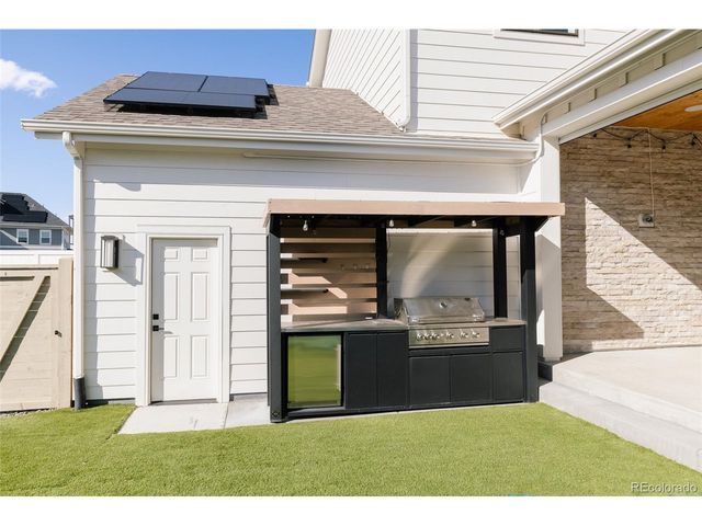 9963 E 63rd Pl, Denver, CO 80238