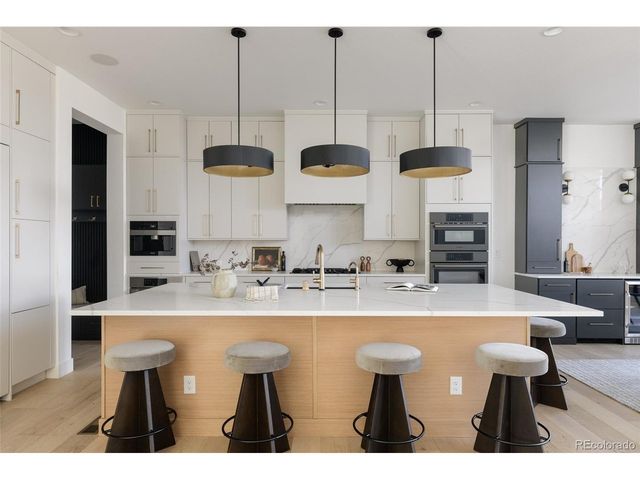 9963 E 63rd Pl, Denver, CO 80238