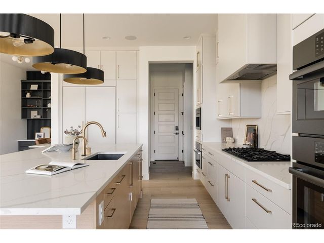 9963 E 63rd Pl, Denver, CO 80238