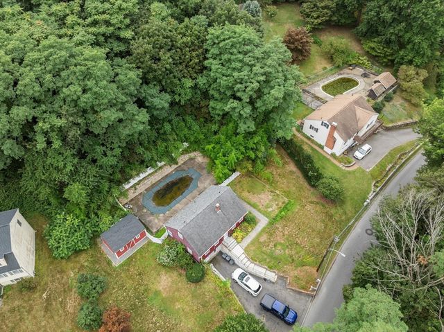 225 Golden Hill Ave, Haverhill, MA 01830