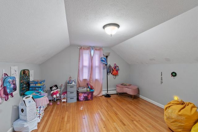 225 Golden Hill Ave, Haverhill, MA 01830