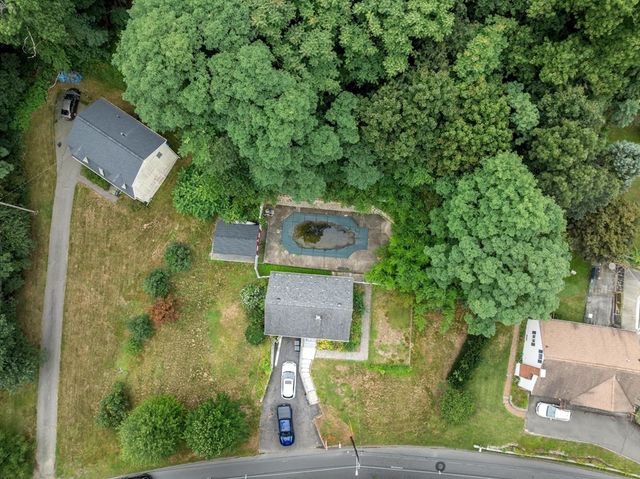225 Golden Hill Ave, Haverhill, MA 01830